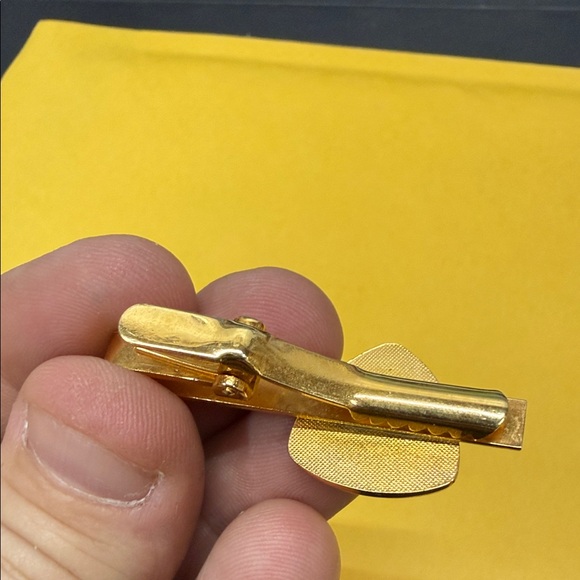 Gold Thistle Emblem Tie Clip - Picture 3 of 3